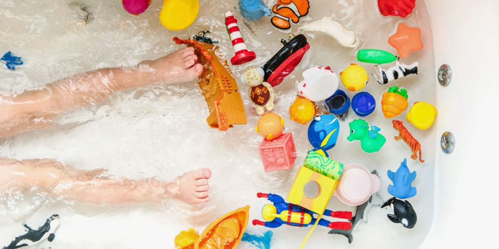 اسباب بازی حمام برای کودکان دو ساله