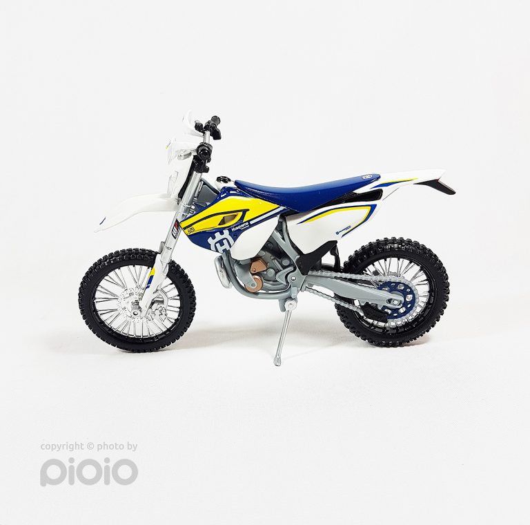 ماکت موتورسیکلت Husqvarna FE 501