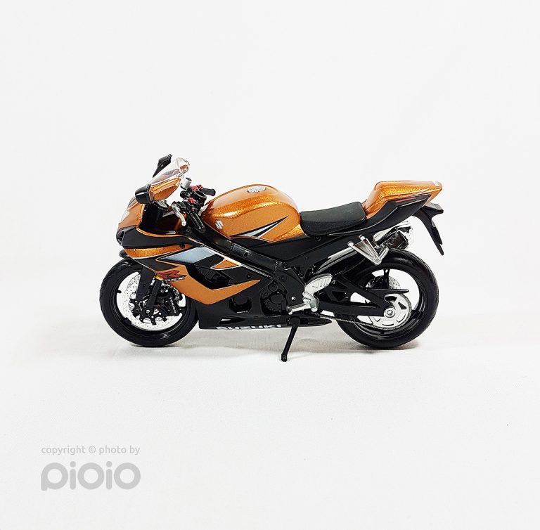 ماکت موتور سیکلت SUZUKI GSX-R1000