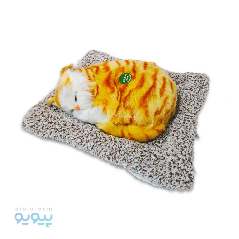 عروسک گربه ی خوابیده