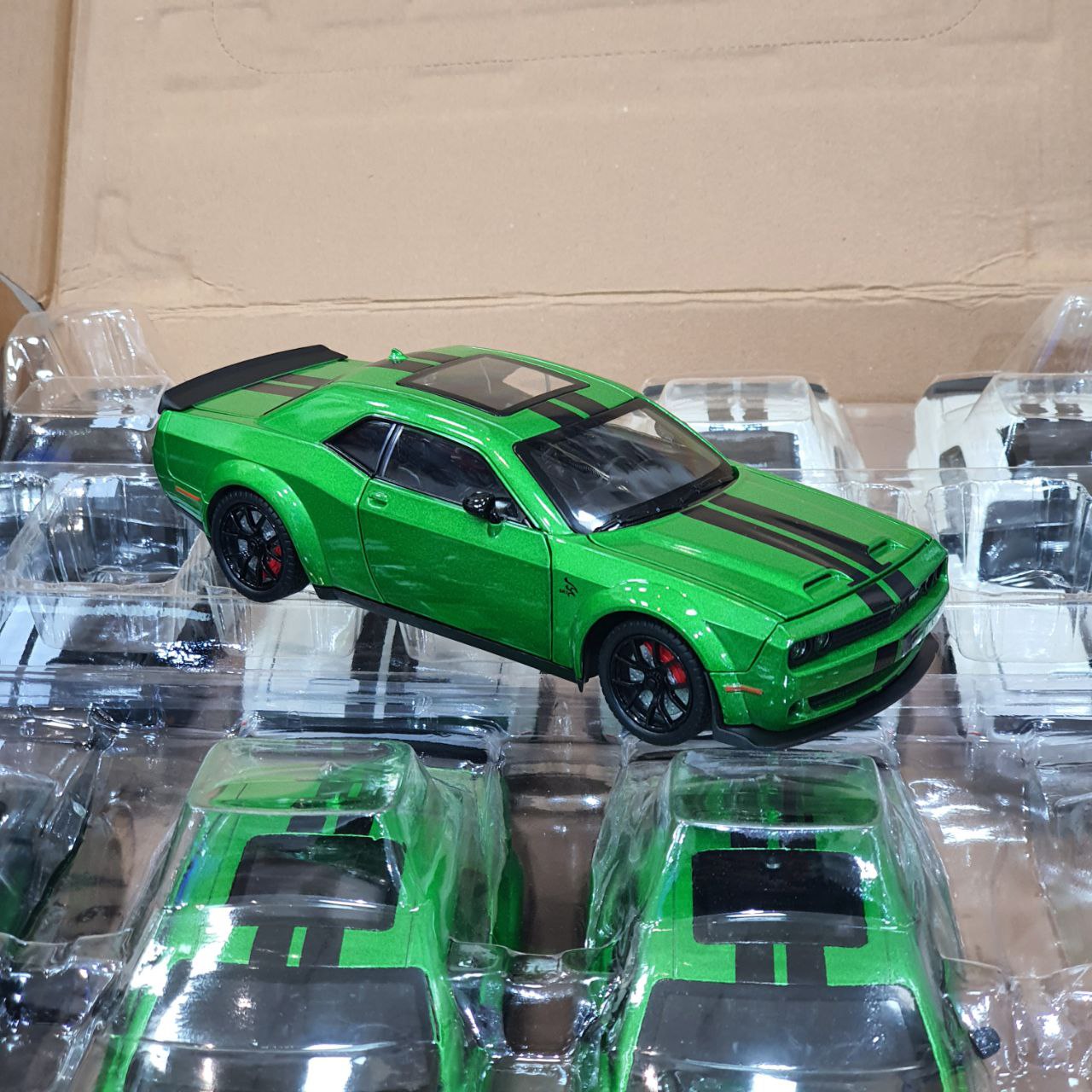 ماکت ماشین فلزی دوج چلنجر 1:24 اسپرت