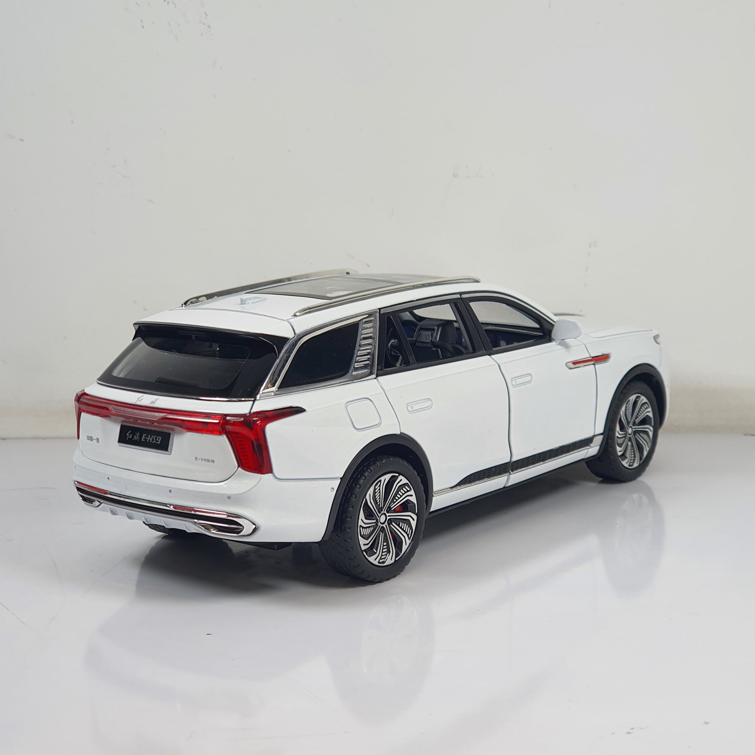 ماکت ماشین فلزی هونگچی شاسی بلند E-HS9 مقیاس 1:24 آیتم 24361 - تصویر 4