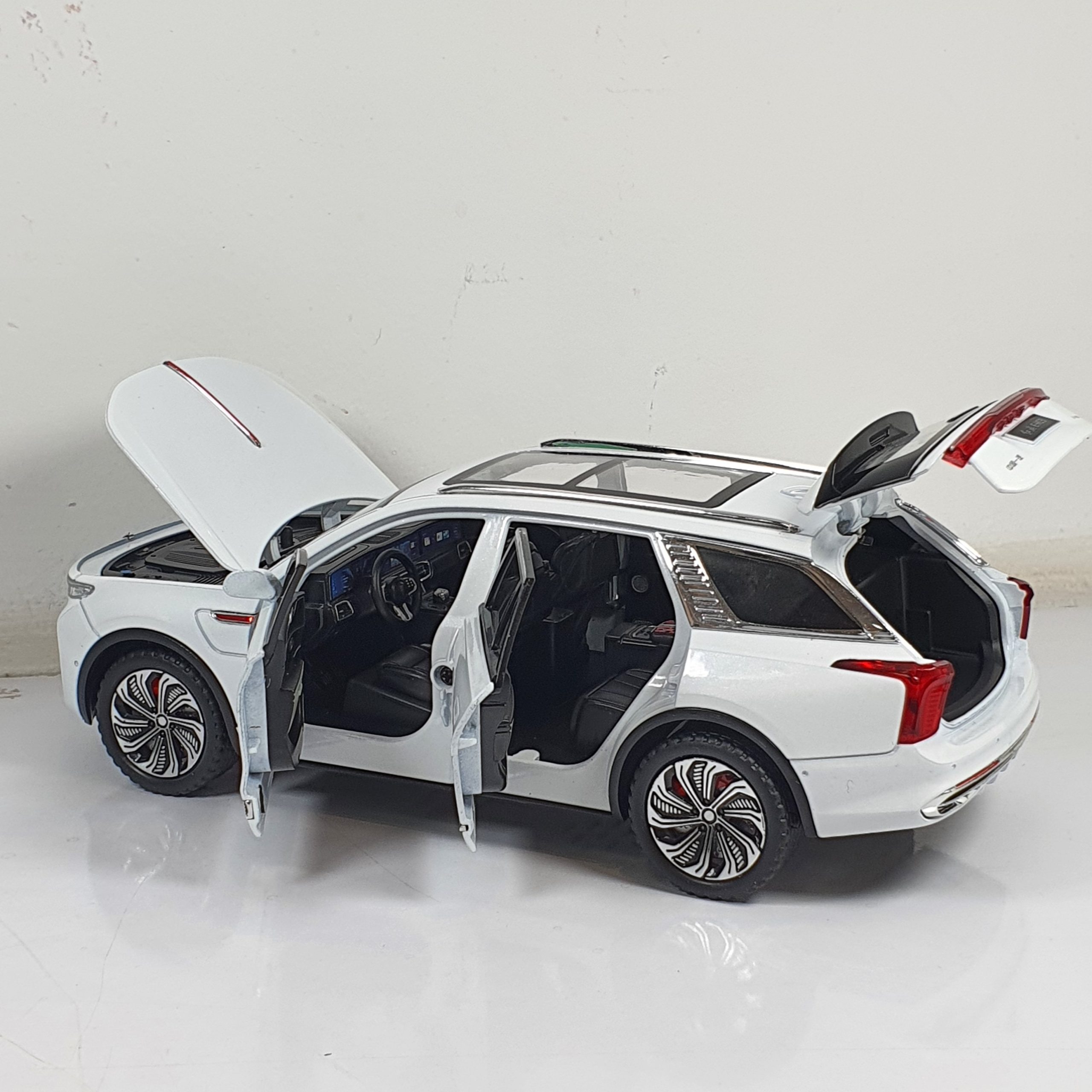 ماکت ماشین فلزی هونگچی شاسی بلند E-HS9 مقیاس 1:24 آیتم 24361 - تصویر 5